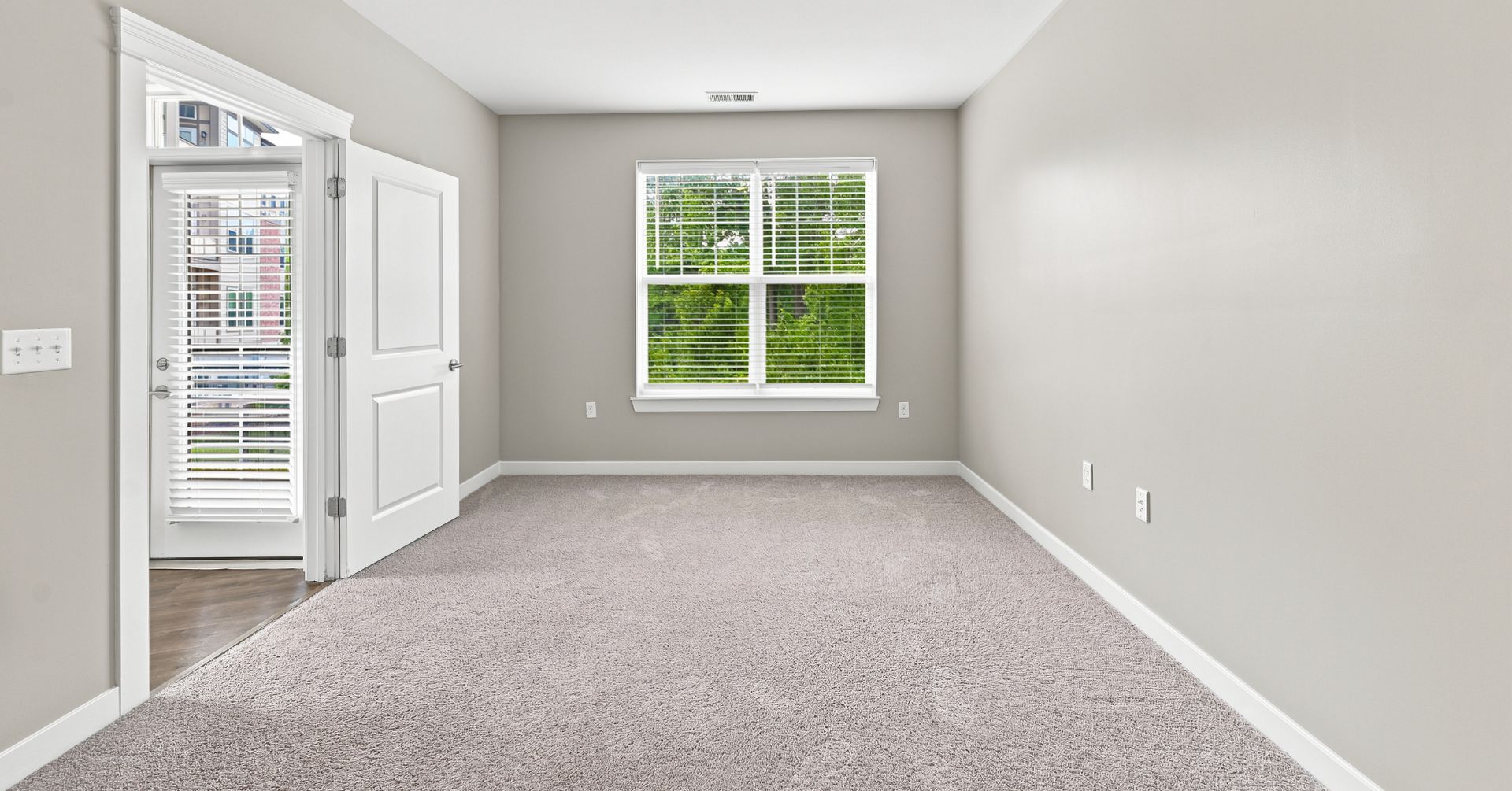 SOMO Bedroom